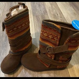 MUK LUKS Nikki Belt Wrapped Boot